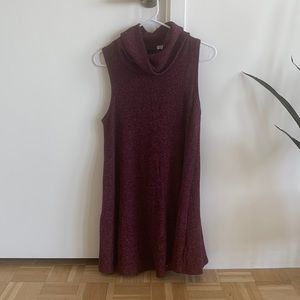 Burgundy sleeveless sweater dress